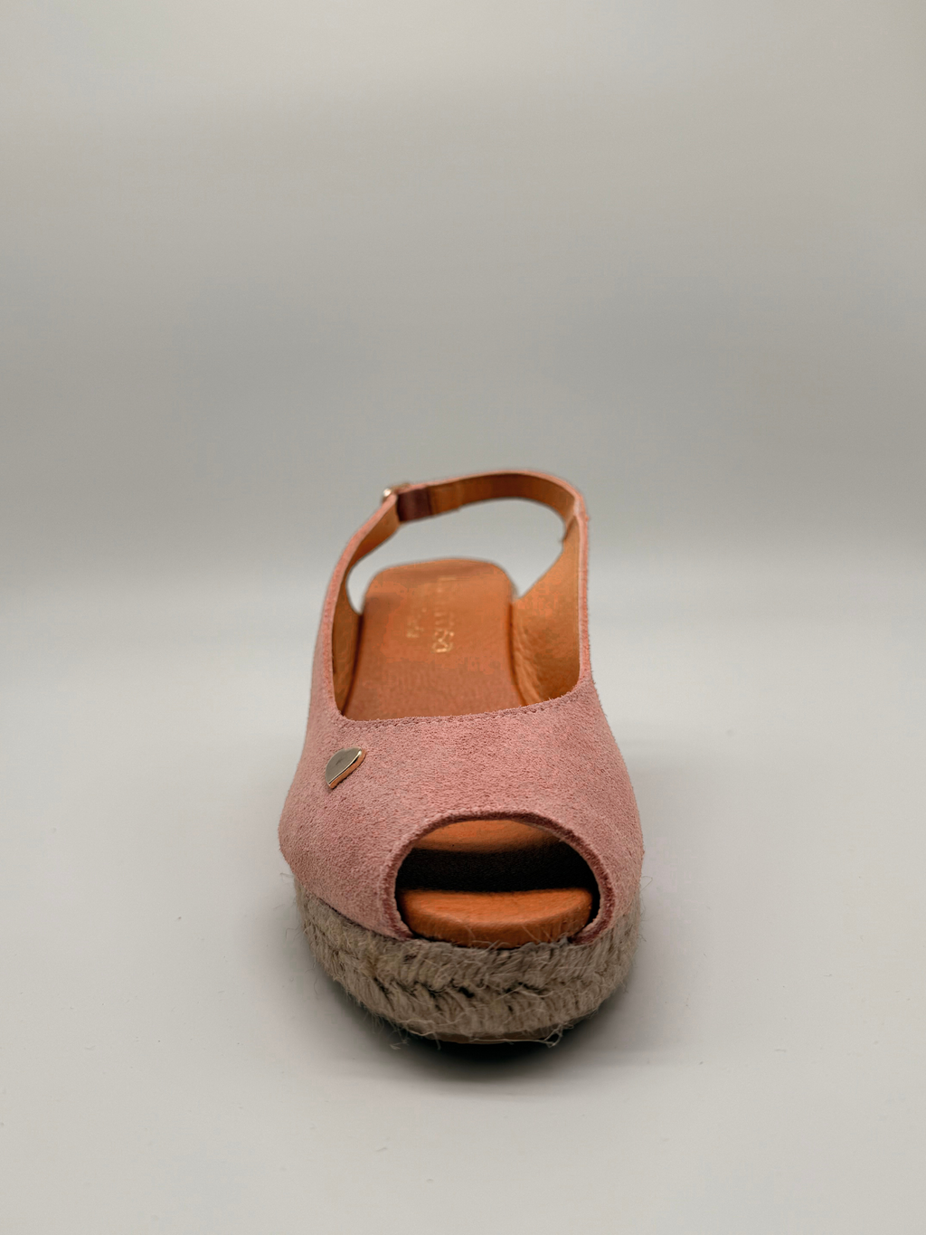 565204_Antique