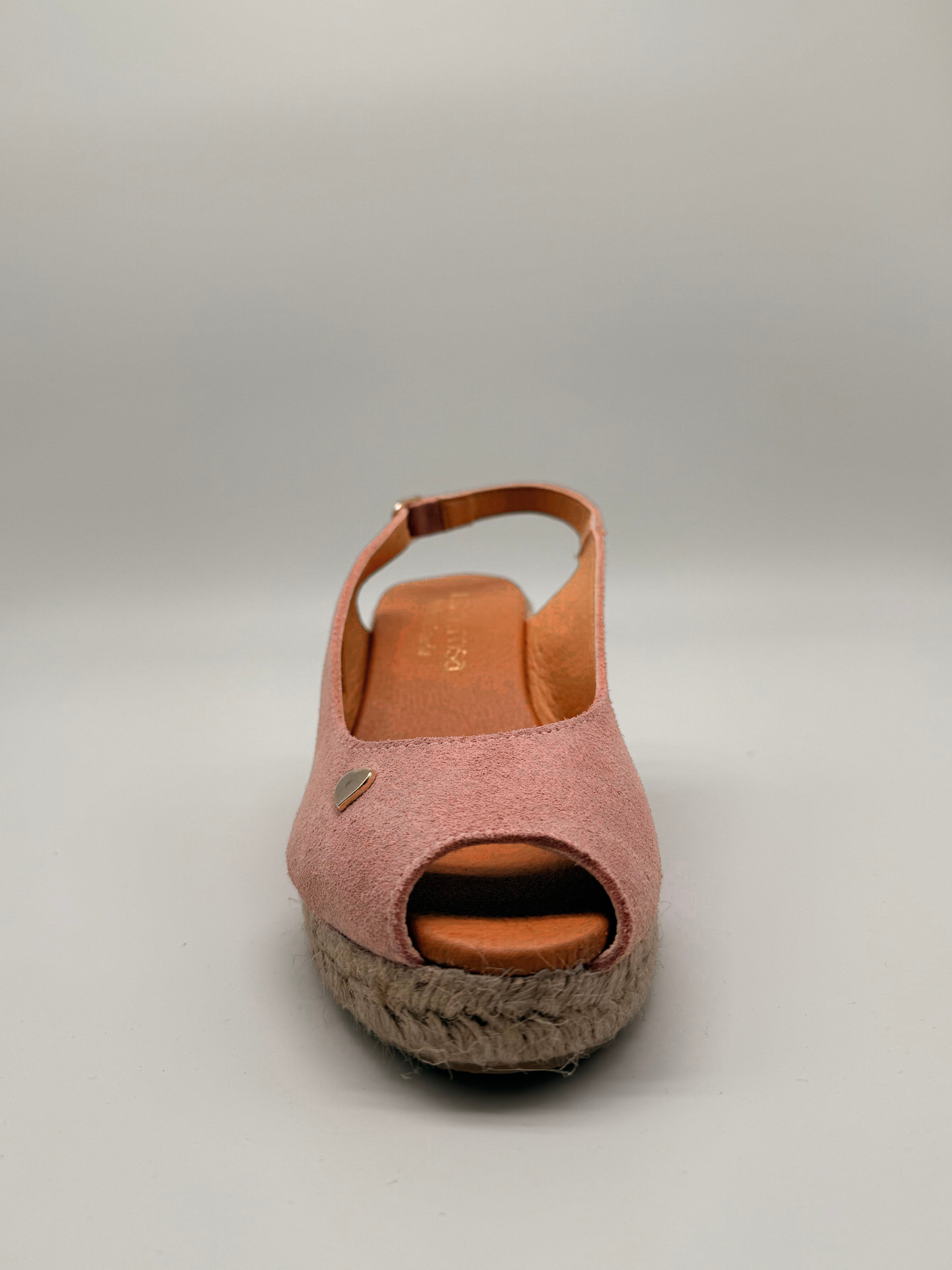 565204_Antique